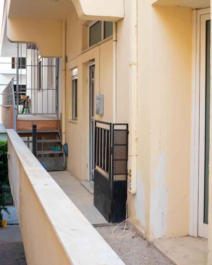 Friendly & Comfy Apartment Ierapetra  Luaran gambar